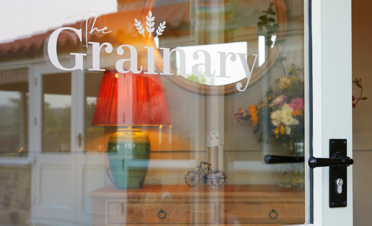 The Grainary Boutique B&B สการ์โบโรห์ ภายนอก รูปภาพ