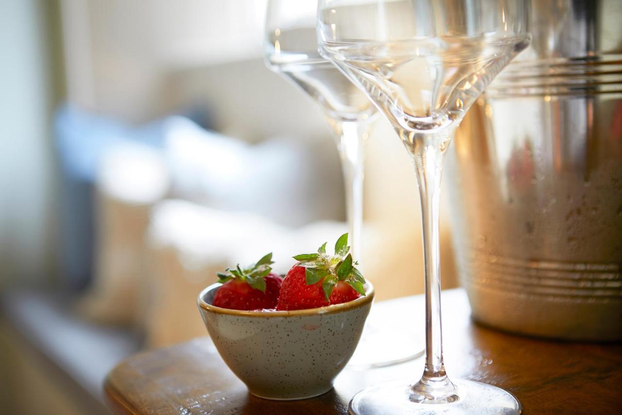 The Grainary Boutique B&B สการ์โบโรห์ ภายนอก รูปภาพ