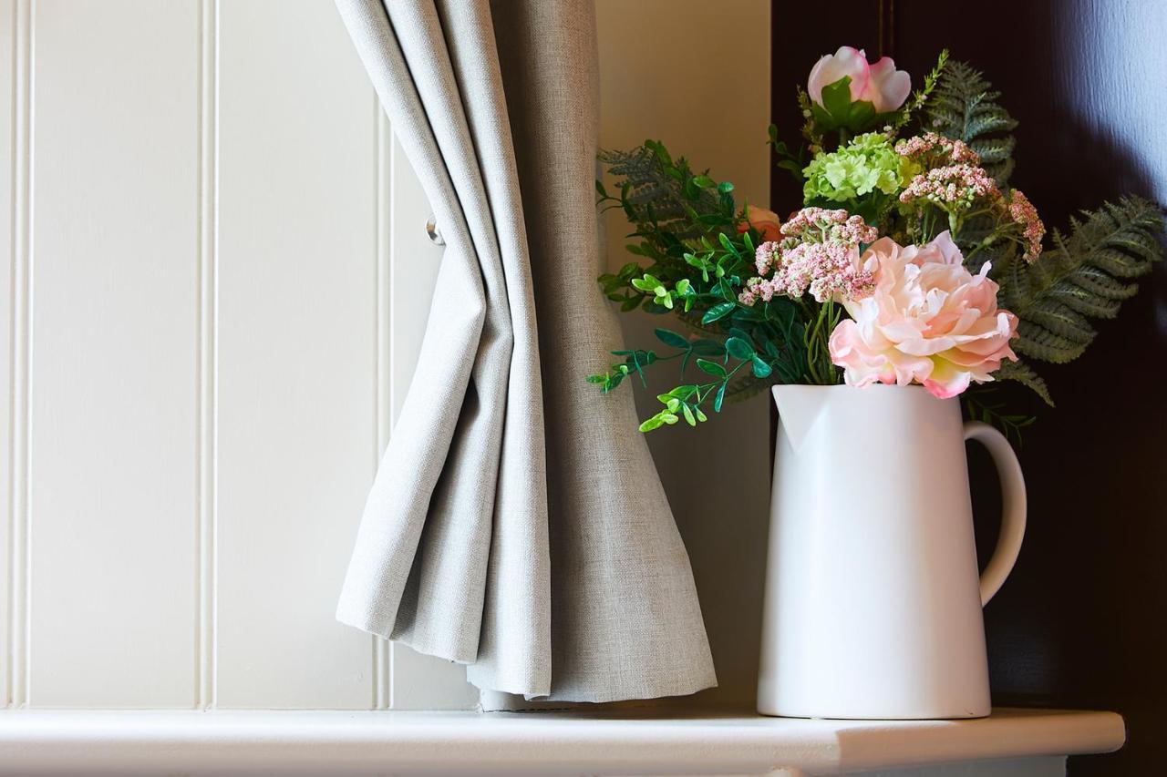The Grainary Boutique B&B สการ์โบโรห์ ภายนอก รูปภาพ